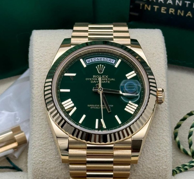 Rolex Day-date 40 Money Green Dial Unworn Full Set