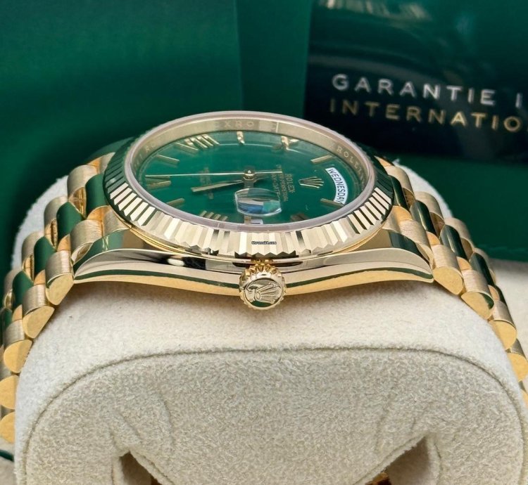 Rolex Day-date 40 Money Green Dial Unworn Full Set