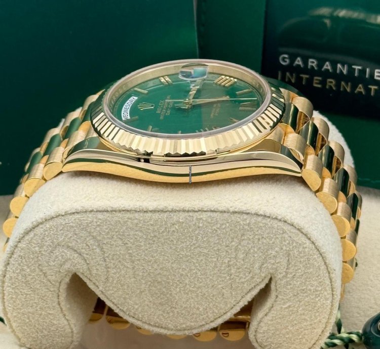 Rolex Day-date 40 Money Green Dial Unworn Full Set