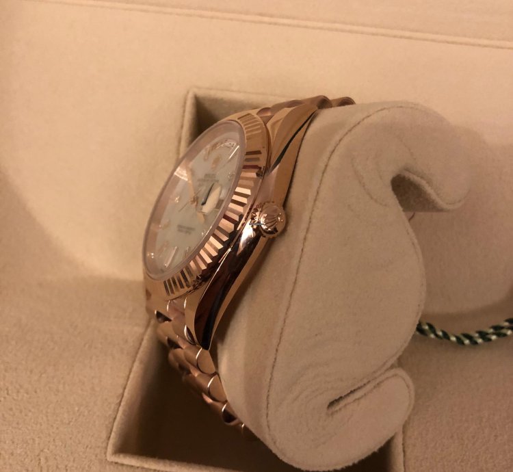 Rolex Day-date 40 Mother Of Pearl Baguette