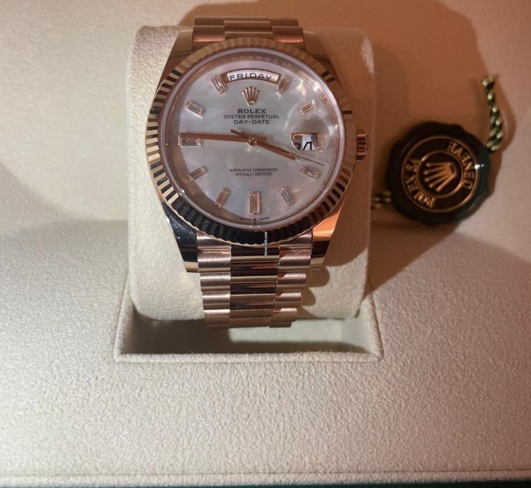 Rolex Day-date 40 Mother Of Pearl Baguette