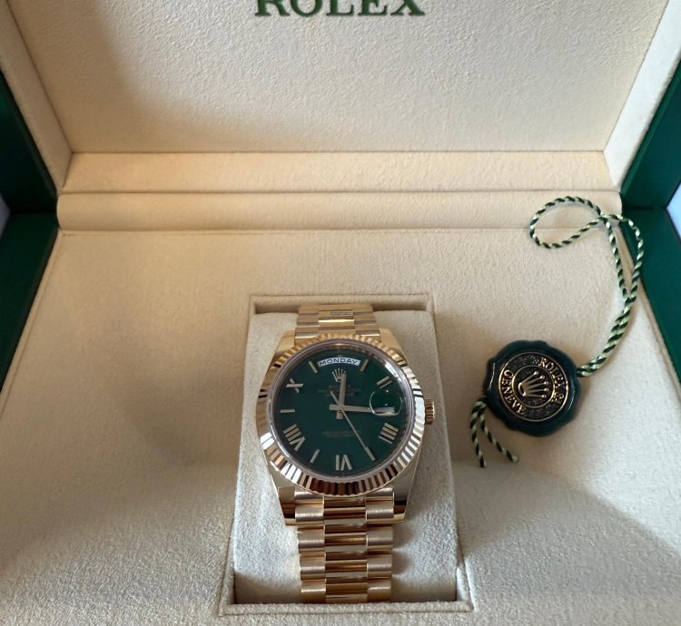 Rolex Day-date 40 New 04 25 Fullset Green Dial