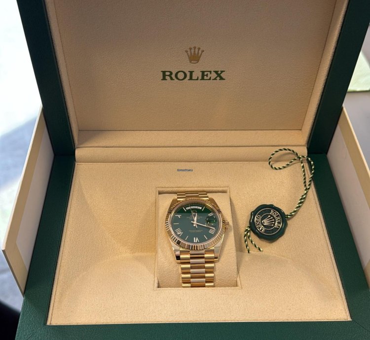 Rolex Day-date 40 New 04 25 Fullset Green Dial