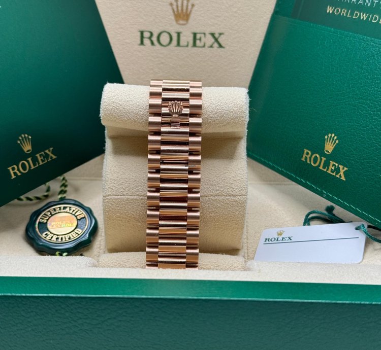 Rolex Day-date 40 New 2022 Sundust Pink Diamond Baguette Dial Diamond Bezel Rose Gold President