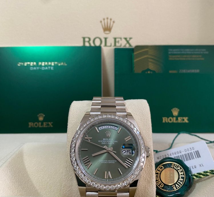 Rolex Day-date 40 New 2023 Day-date 40 President White Gold Olive Green Dial Factory Diamond Bezel 228349rbr
