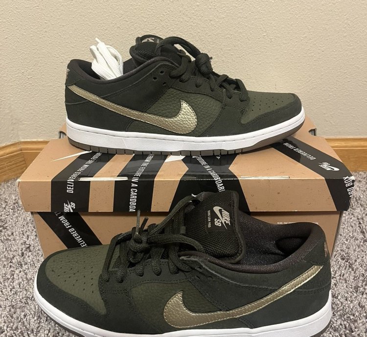 rare 600 Online Nike Sb Dunk Low Sequoia White Gum