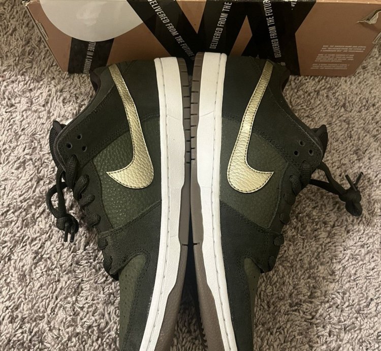 rare 600 Online Nike Sb Dunk Low Sequoia White Gum