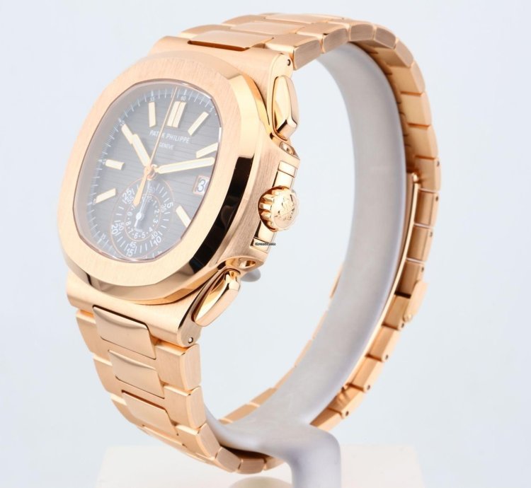 Patek Philippe Nautilus Chronograph In 18k Rose Gold - With Box And Papers