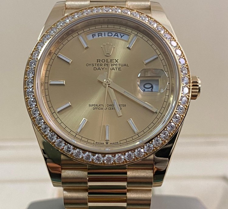 Rolex Day-date 40 New 2023 Unworn Day-date 40 President Yellow Gold Champagne Index Dial Diamond-set Bezel