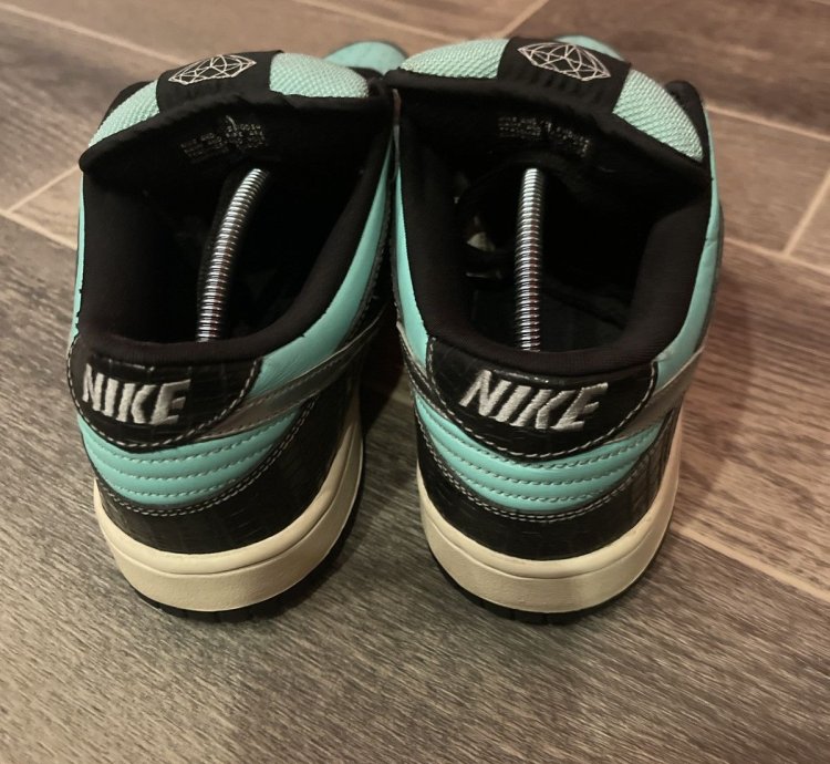 Diamond Supply Co Dunk Low Pro Sb Tiffany