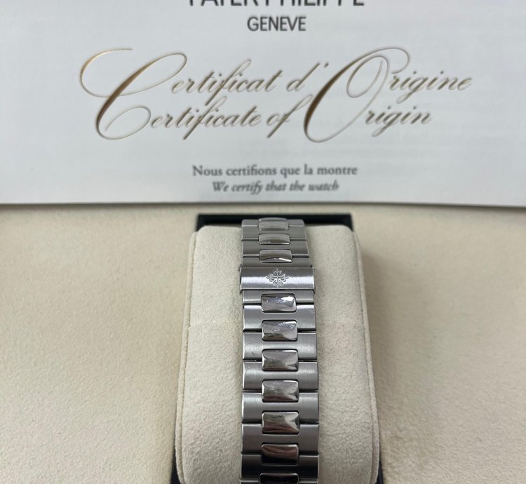 Patek Philippe Nautilus Chronograph Ref 5980 1a-001