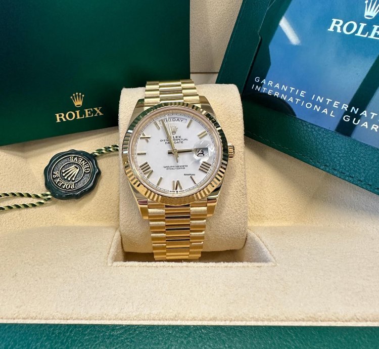 Rolex Day-date 40 New 2023 White Roman Dial Yellow Gold Fluted Bezel Jubilee Bracelet