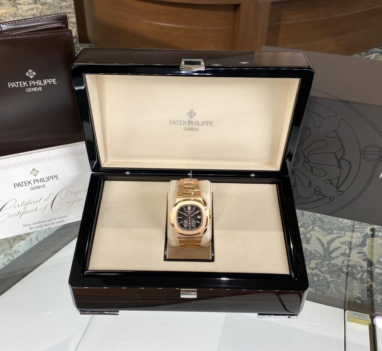Patek Philippe Nautilus Chronograph Rose Gold 2020 Full Set