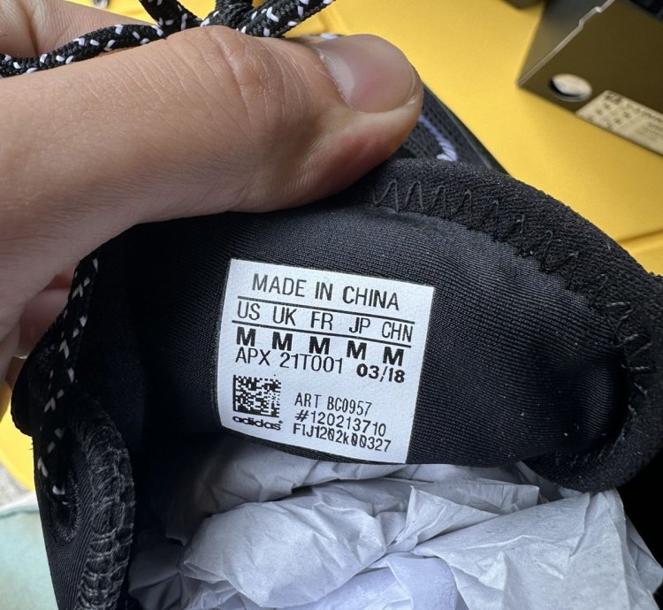 -3 Ekika Adidas