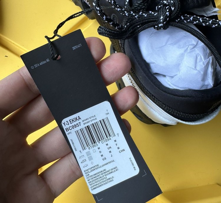 -3 Ekika Adidas