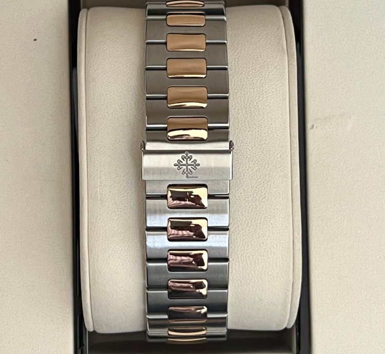 Patek Philippe Nautilus Chronograph Steel Rose Gold 5980 1ar-001