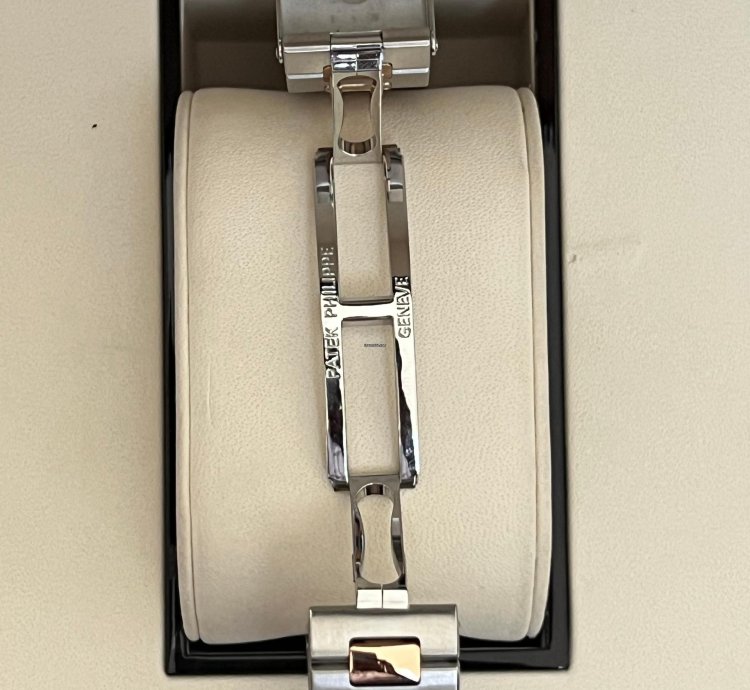 Patek Philippe Nautilus Chronograph Steel Rose Gold 5980 1ar-001