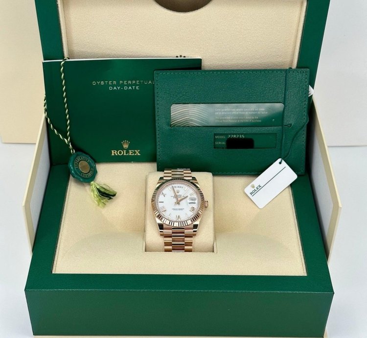 Rolex Day-date 40 New 2024 Day-date 40mm 228235 Presidential Rose Gold White Dial