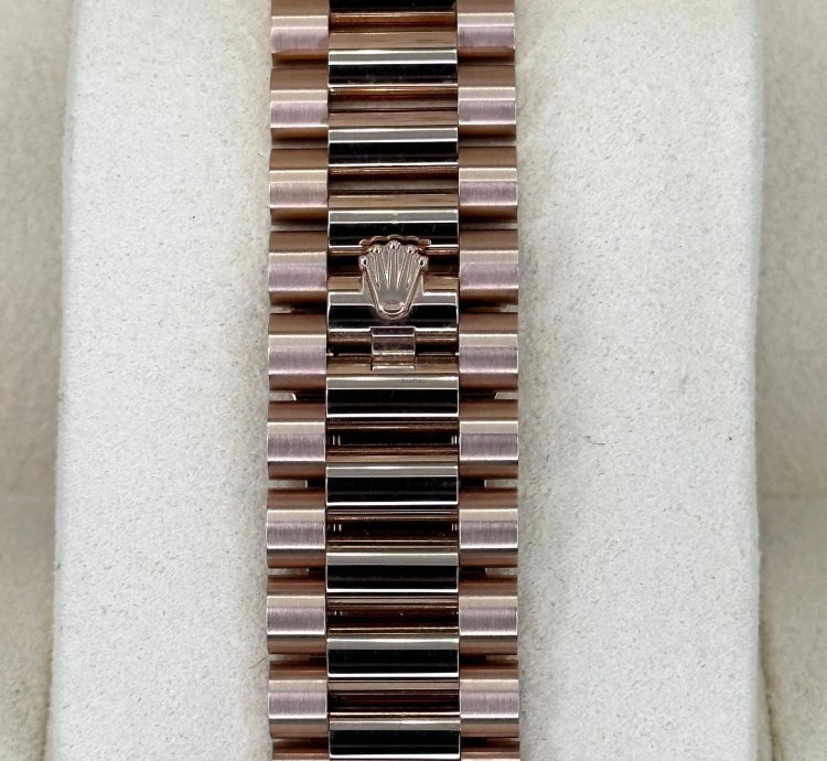 Rolex Day-date 40 New 2024 Day-date 40mm 228235 Presidential Rose Gold White Dial