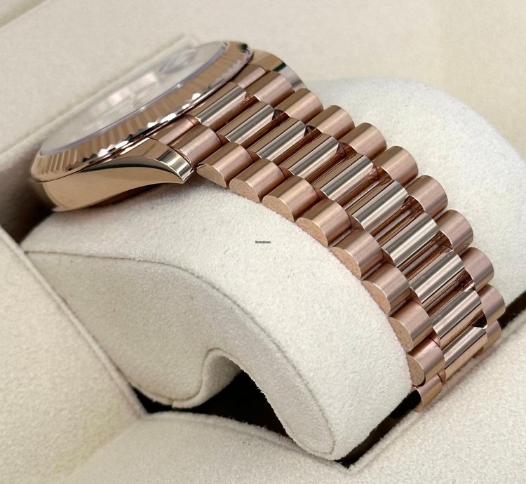 Rolex Day-date 40 New 2024 Day-date 40mm 228235 Presidential Rose Gold White Dial