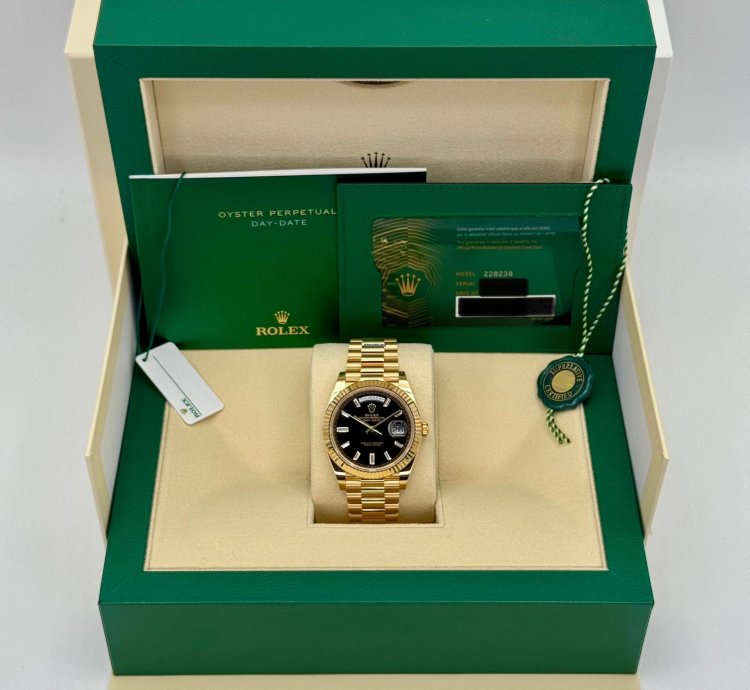 Rolex Day-date 40 New 2024 Day-date 40mm 228238 Presidential Black Diamond Baguette Dial