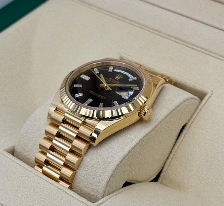 Rolex Day-date 40 New 2024 Day-date 40mm 228238 Presidential Black Diamond Baguette Dial