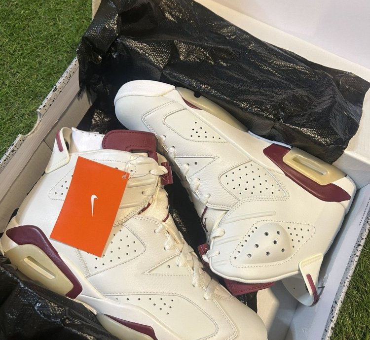 Ds Jordan 6 Maroon