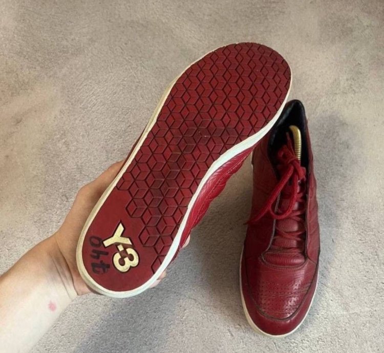 -3 Yohji Yamamoto Adidas Red Low Top Sneakers
