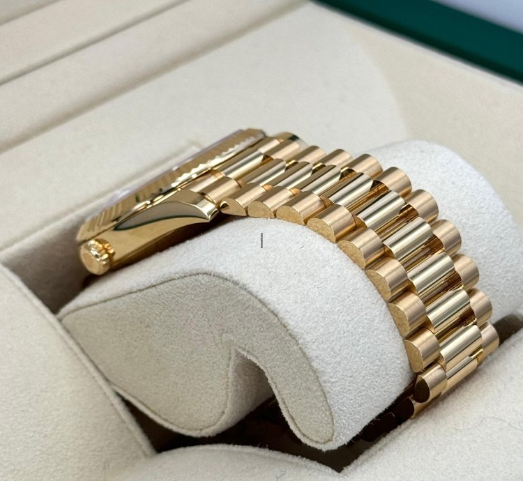 Rolex Day-date 40 New 2024 Day-date 40mm 228238 Presidential White Roman Numeral Dial