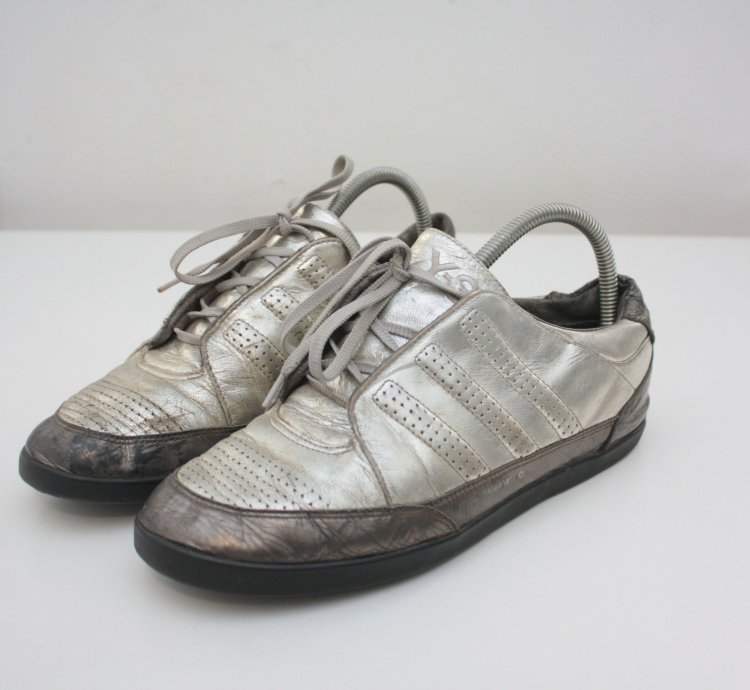 -3 Yohji Yamamoto Adidas Vintage Silver Sneaker 2008