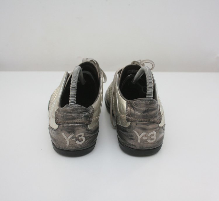 -3 Yohji Yamamoto Adidas Vintage Silver Sneaker 2008