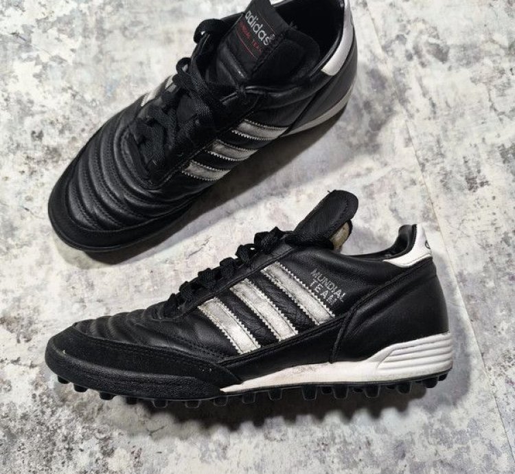 00s Adidas Mundial Sneakers Blokecore Soccer Y2k
