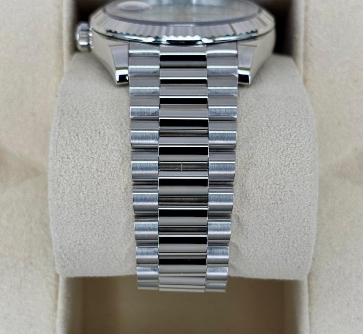 Rolex Day-date 40 New 2024 Day-date Platinum 40mm 228236 Ice-blue Roman Dial