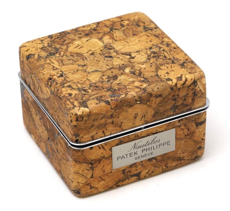 Patek Philippe Nautilus Date 3700 Cork Box Self-winding 1981