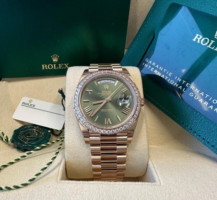 Rolex Day-date 40 New 2024 Olive Green Roman Dial Diamond Bezel President Bracelet Rose Gold