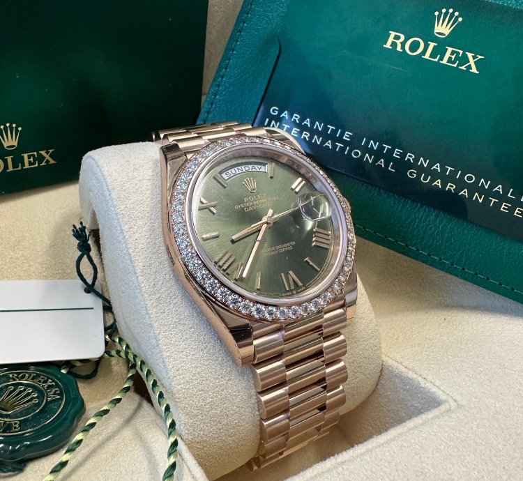 Rolex Day-date 40 New 2024 Olive Green Roman Dial Diamond Bezel President Bracelet Rose Gold
