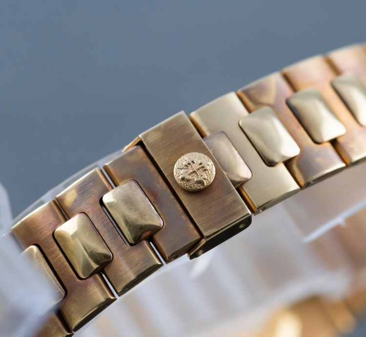 Patek Philippe Nautilus Diamond 3800 Perfect Condition