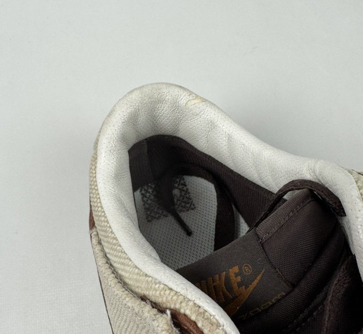 00s Vintage Nike Dunk Low Premium Light British Tan Sneakers
