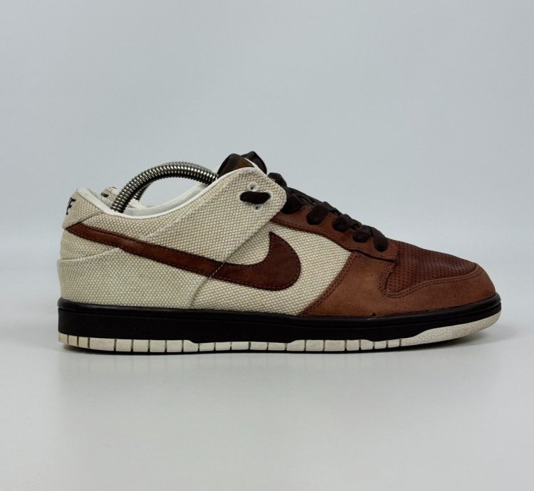 00s Vintage Nike Dunk Low Premium Light British Tan Sneakers