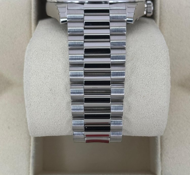 Rolex Day-date 40 New 2024 Rolex Day-date 40mm 228206 Platinum Blue Motif Dial