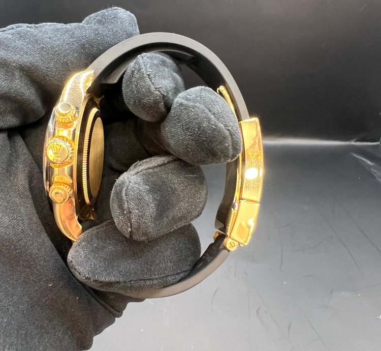 Rolex Daytona Meteorite Dial Full Yellow Gold Oysterflex