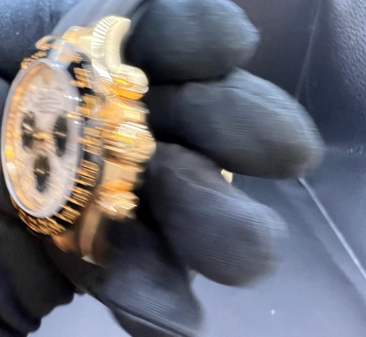 Rolex Daytona Meteorite Dial Full Yellow Gold Oysterflex