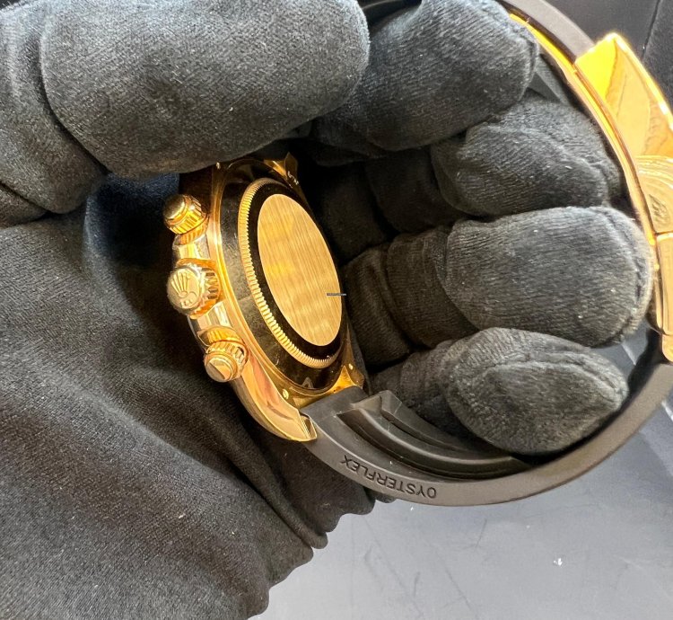 Rolex Daytona Meteorite Dial Full Yellow Gold Oysterflex