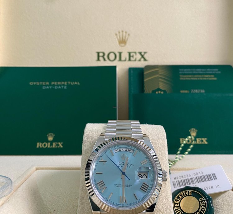 Rolex Day-date 40 New 2024 Unworn Day-date 40 Platinum President Ice Blue Roman Dial 228236 Complete Set