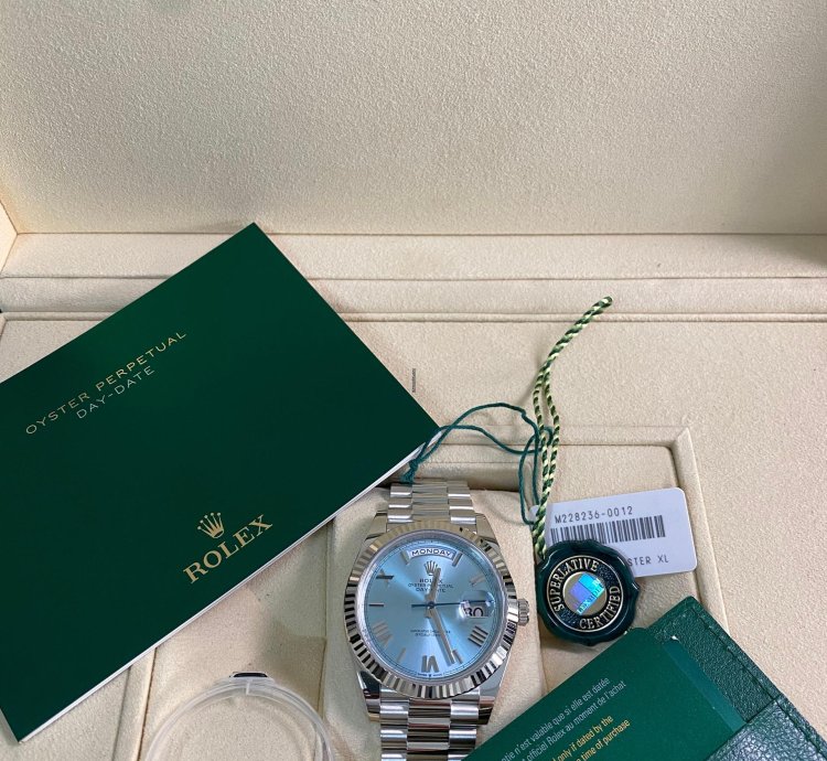 Rolex Day-date 40 New 2024 Unworn Day-date 40 Platinum President Ice Blue Roman Dial 228236 Complete Set