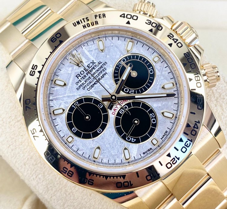 Rolex Daytona Meteorite Dial Unworn Full Set 116508 Discontinued Model Yellow Gold 2023
