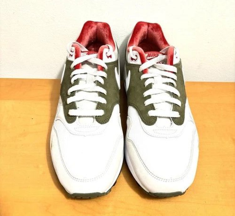 1 1 Nike Air Max 1 87 Olive Sail