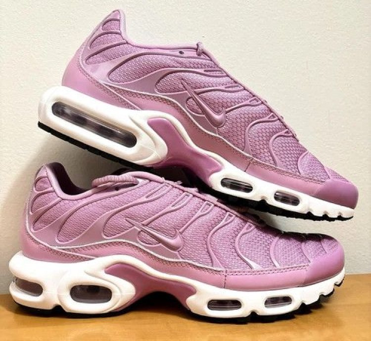 1 1 Nike Air Max Plus Grape Pink
