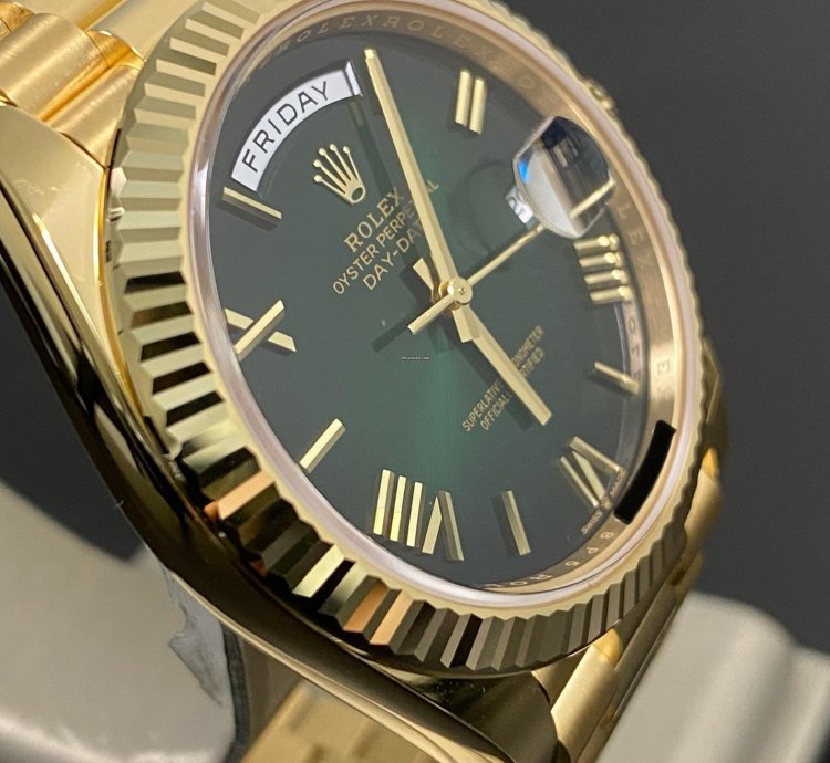 Rolex Day-date 40 New 2024 Unworn Day-date 40 President Yellow Gold Green Ombre Dial 228238 Full Set