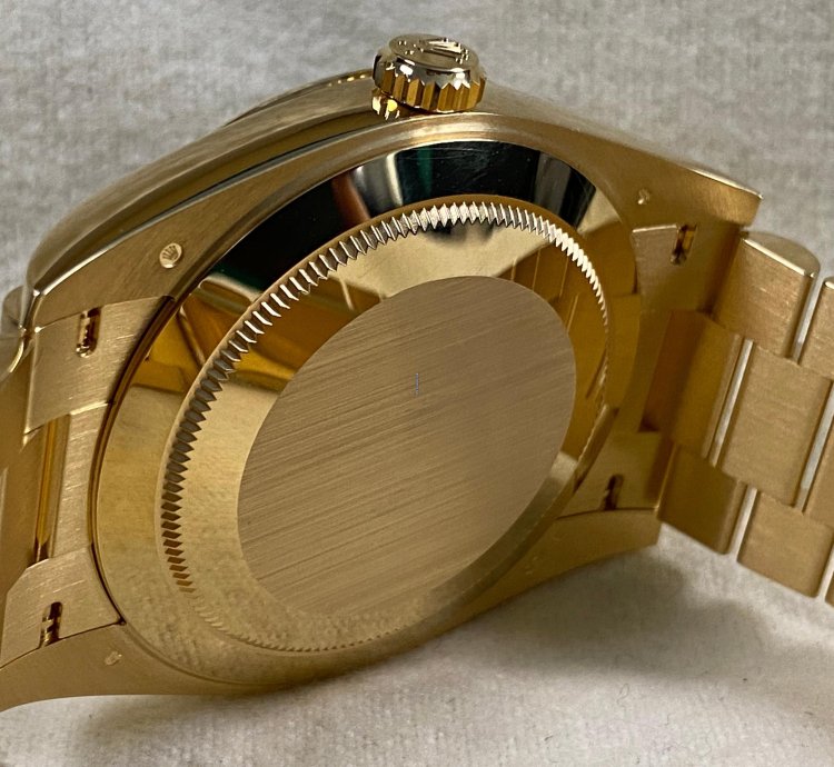Rolex Day-date 40 New 2024 Unworn Day-date 40 President Yellow Gold Green Ombre Dial 228238 Full Set